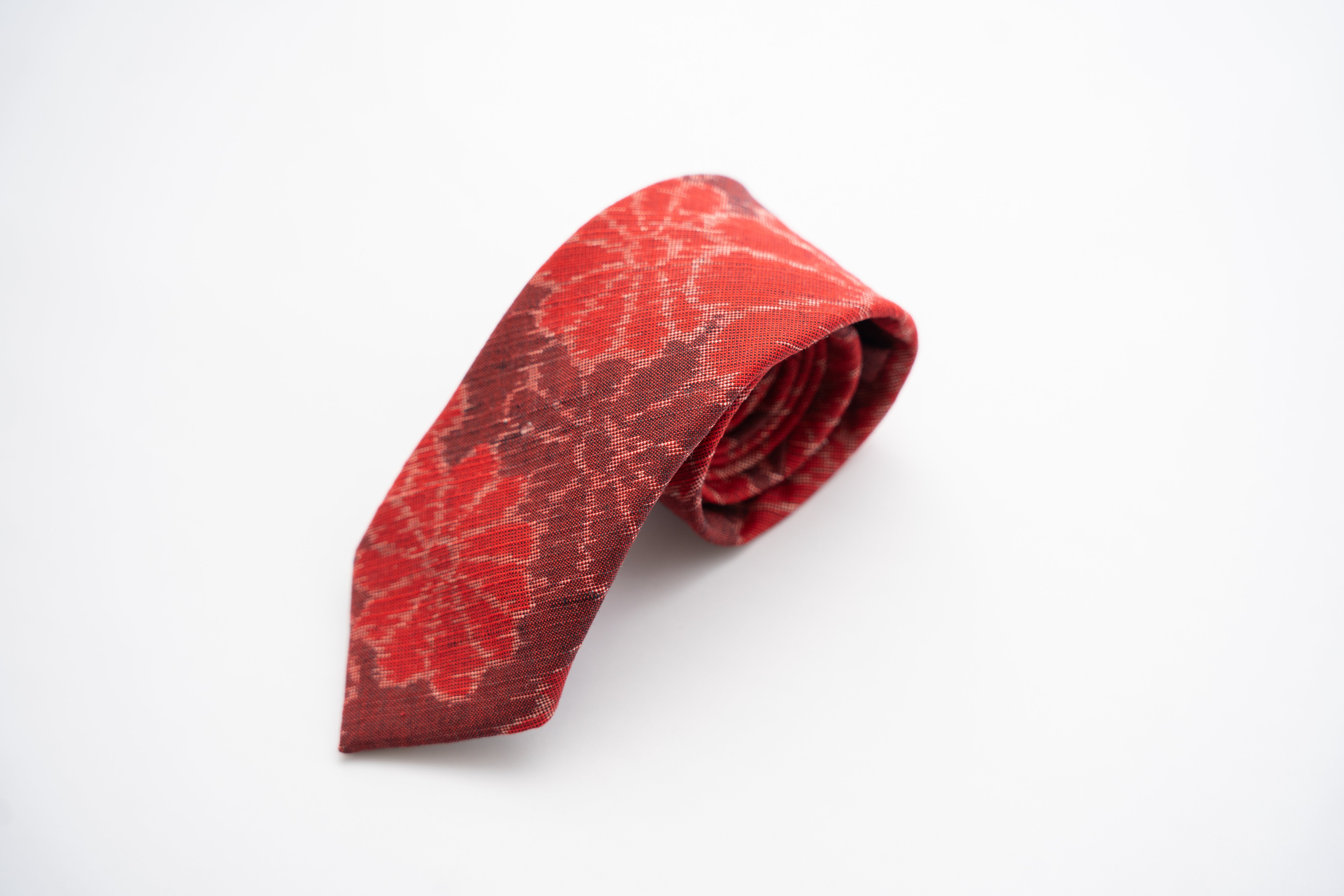 着物ネクタイ 赤 花柄