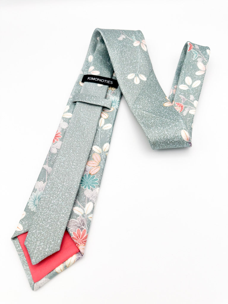 Kimono Tie Chrysanthemum