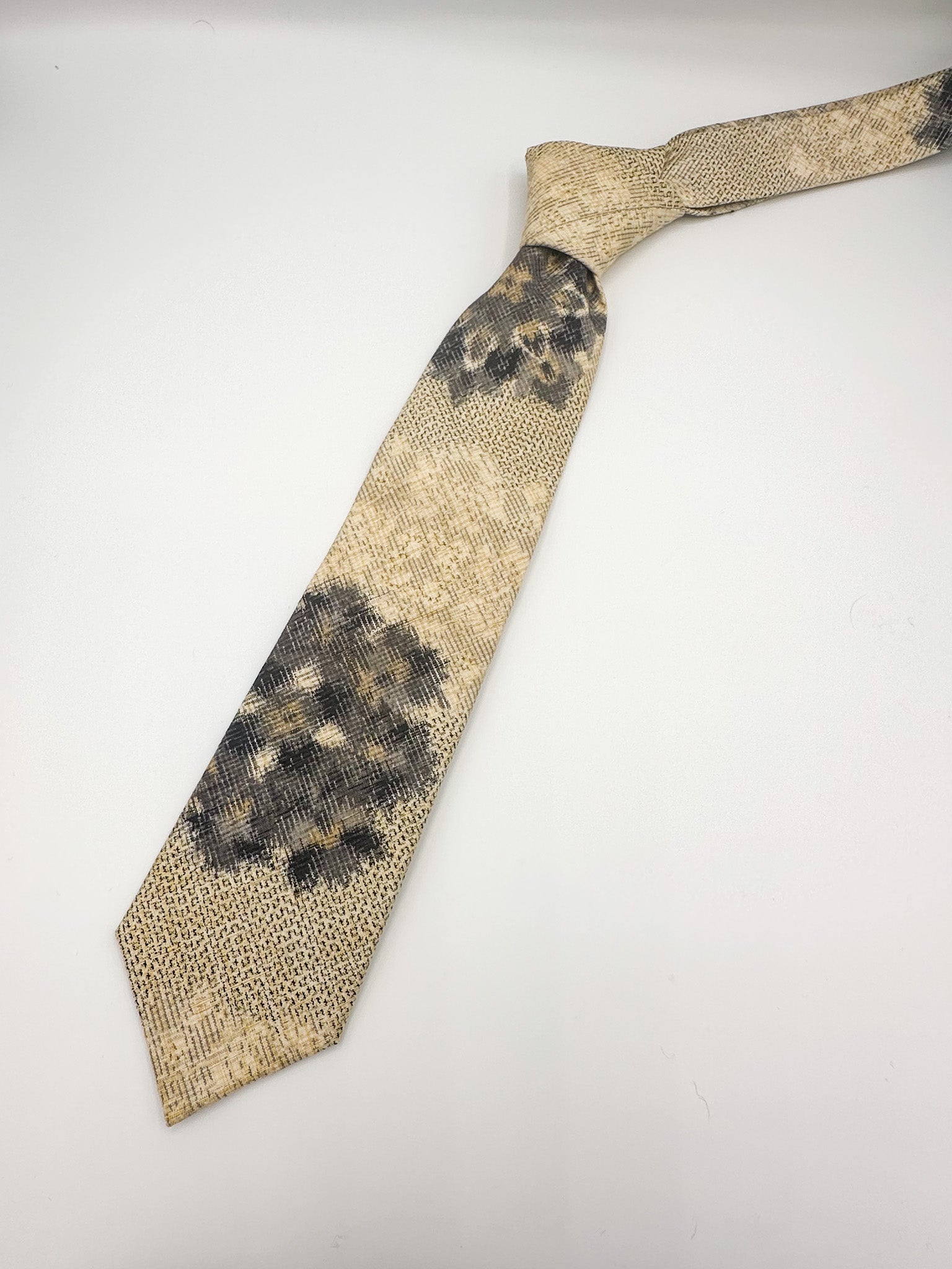 Kimono Tie Blurred Floral